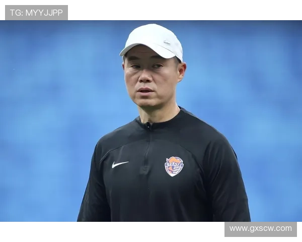 宿茂臻示意镜头聚焦韩鹏主帅